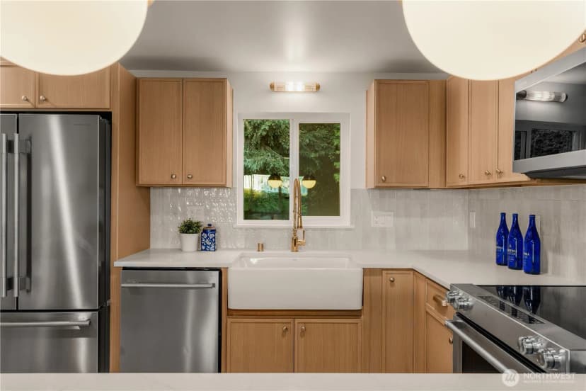 Property photo for 3613 40th Avenue W, Seattle photo 7