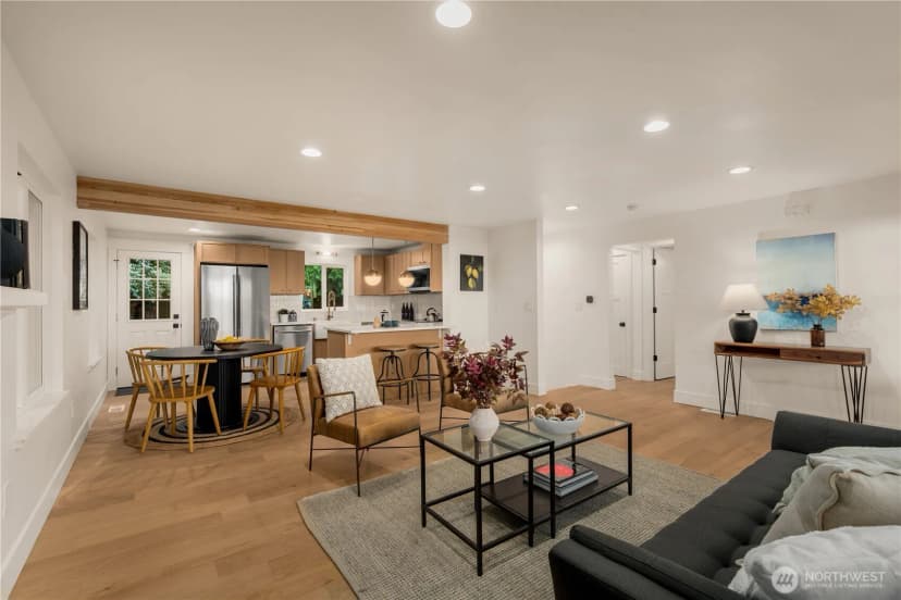 Property photo for 3613 40th Avenue W, Seattle photo 5