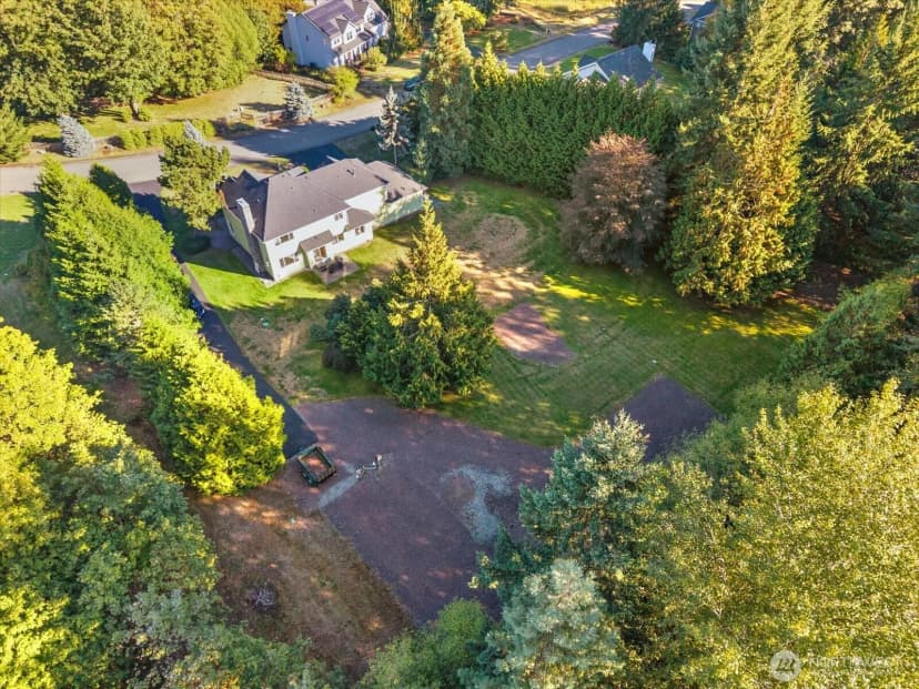 Property photo for 14239 229th Avenue Ne, Woodinville photo 30