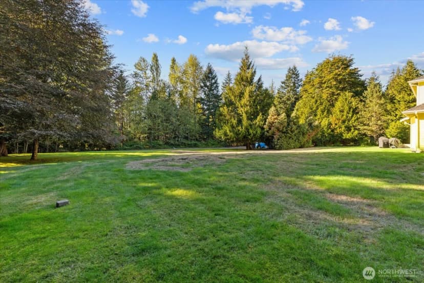 Property photo for 14239 229th Avenue Ne, Woodinville photo 36