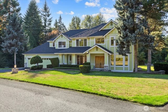 Property photo for 14239 229th Avenue Ne, Woodinville photo 3