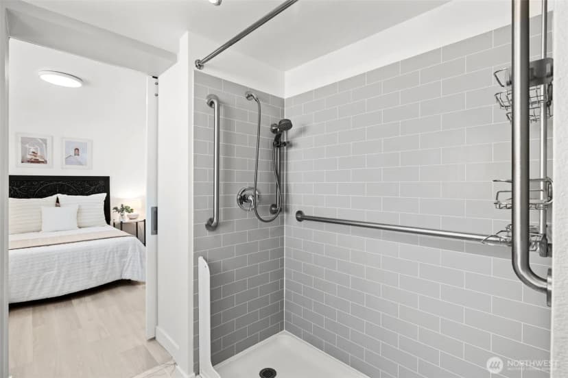 Property photo for 523 Williams Avenue S, Renton photo 17
