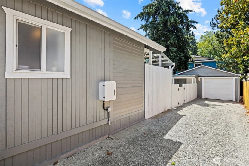 Property photo for 523 Williams Avenue S, Renton photo 34