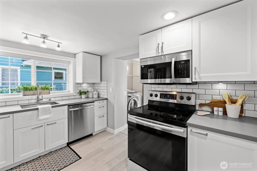 Property photo for 523 Williams Avenue S, Renton photo 6