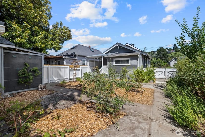 Property photo for 523 Williams Avenue S, Renton photo 30