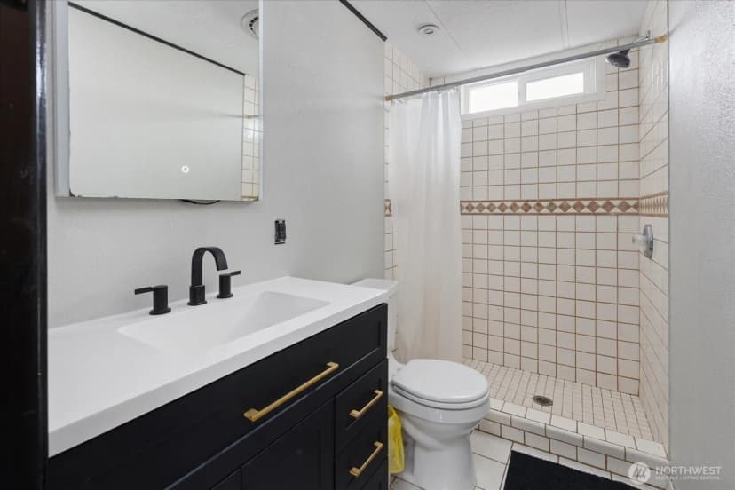 Property photo for 15613 11th Avenue Ne, Arlington photo 19