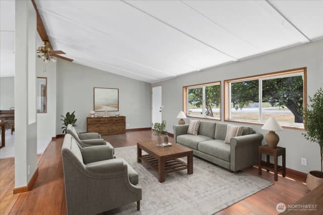 Property photo for 15613 11th Avenue Ne, Arlington photo 5