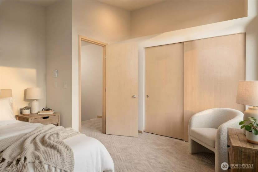 Property photo for 2414 Sw Holden Street #b, Seattle photo 6