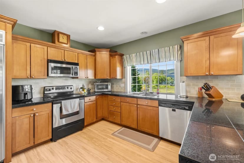 Property photo for 623 E Sequim Bay Road, Sequim photo 16