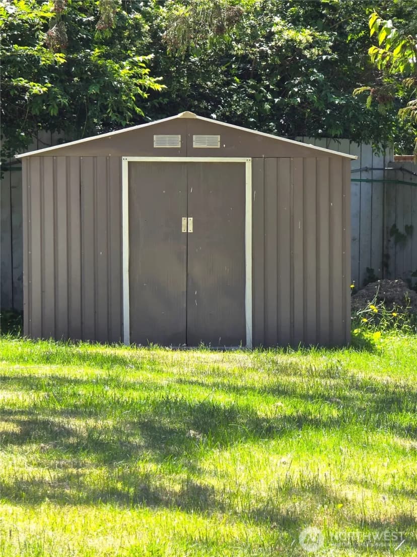 Property photo for 51 Se Cabana Avenue, Shelton photo 25