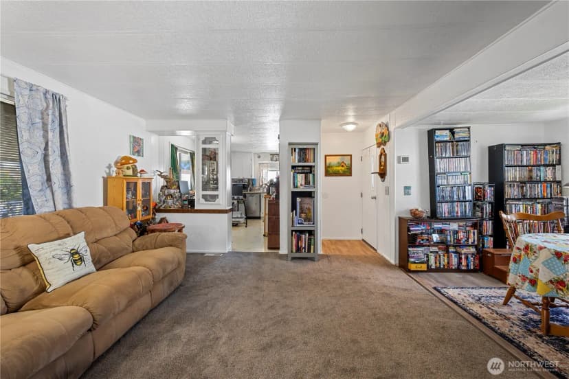Property photo for 16600 25th Avenue Ne, Marysville photo 8