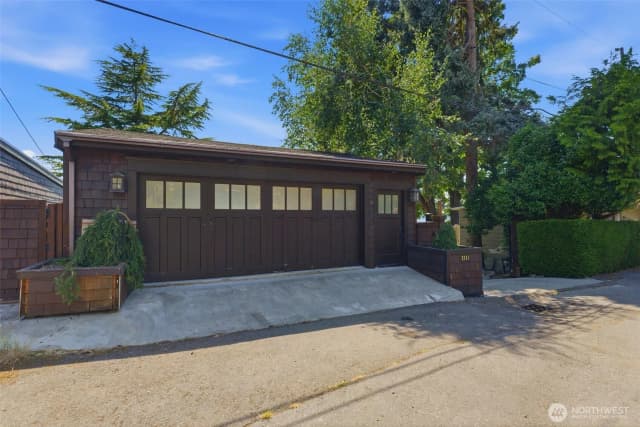 Property photo for 2111 Sw 174th Street, Burien photo 4