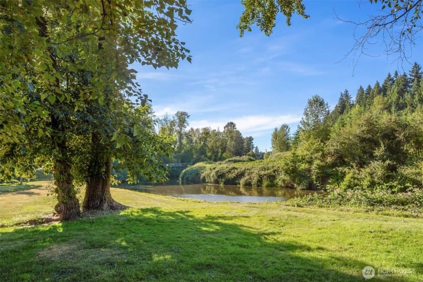 Property photo for 10822 E Riverside Drive #c203, Bothell photo 21