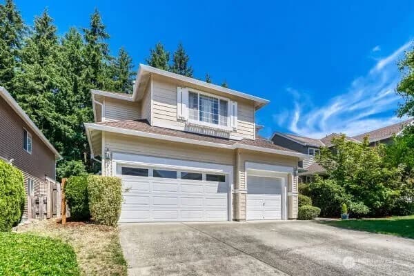 Property photo for 27426 Maple Ridge Way Se, Maple Valley photo 2