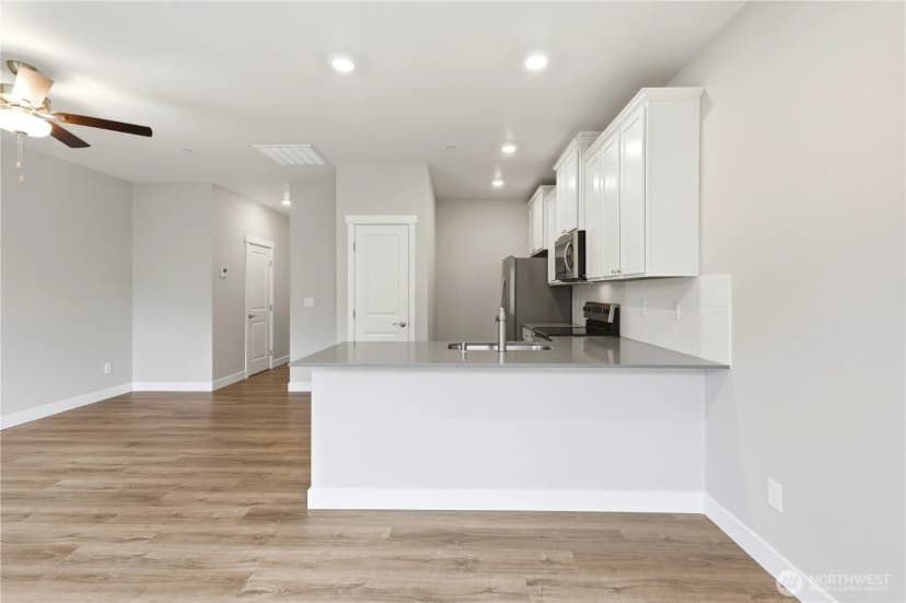 Property photo for 8405 Gilman Way, Arlington photo 10