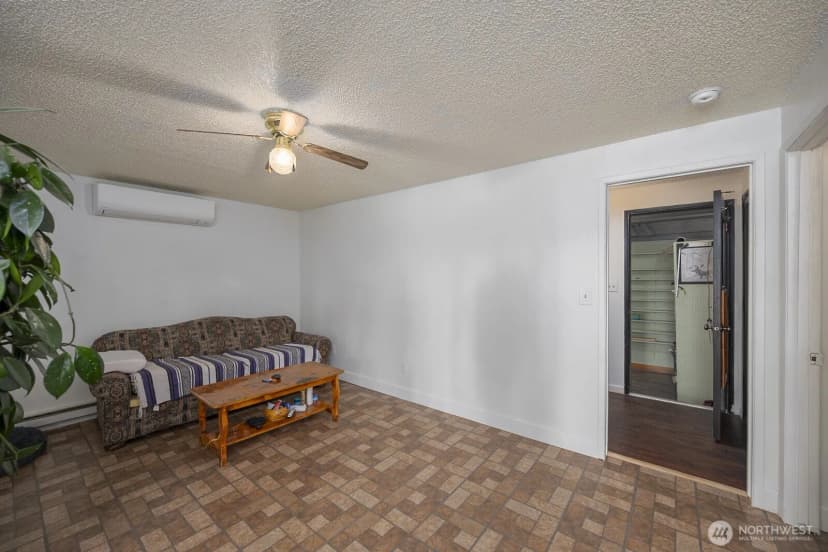 Property photo for 1228 E Lake Street, Medical Lake photo 9