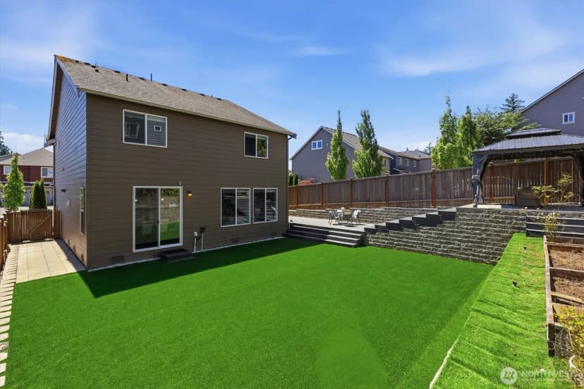 Property photo for 9821 15th Place Se, Lake Stevens photo 16