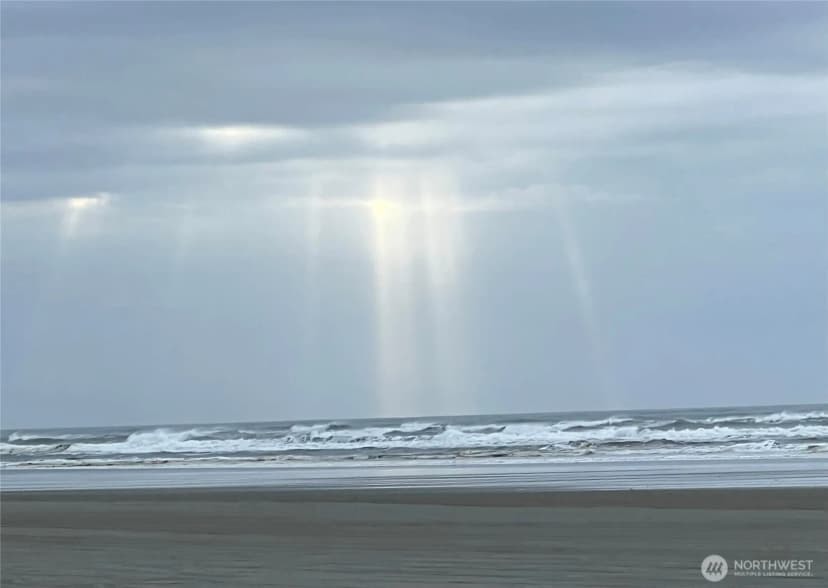 Property photo for 308 Lake View Loop Ne, Ocean Shores photo 11