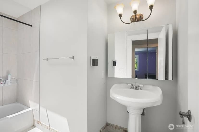 Property photo for 34626 10th Place Sw, Federal Way photo 17