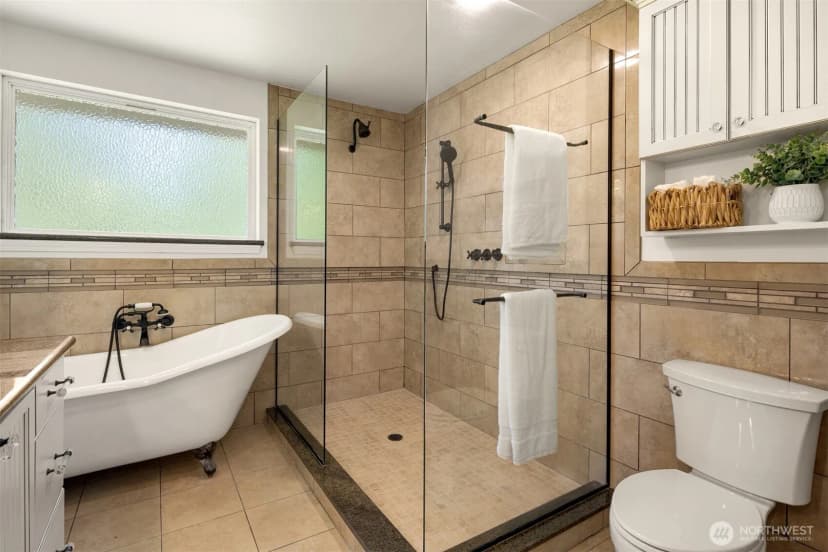 Property photo for 11916 Se 228th Place, Kent photo 17
