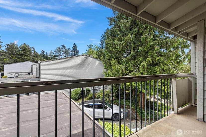 Property photo for 22703 Lakeview Drive #e1, Mountlake Terrace photo 22