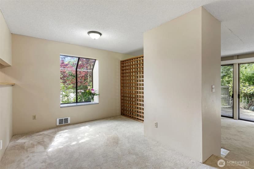 Property photo for 22703 Lakeview Drive #e1, Mountlake Terrace photo 4