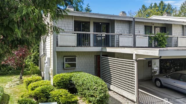 Property photo for 22703 Lakeview Drive #e1, Mountlake Terrace