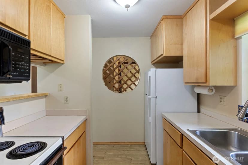 Property photo for 22703 Lakeview Drive #e1, Mountlake Terrace photo 7
