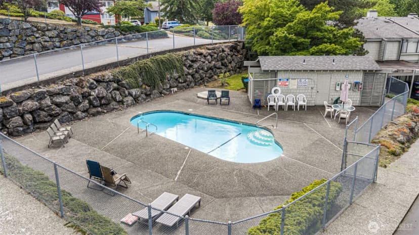 Property photo for 22703 Lakeview Drive #e1, Mountlake Terrace photo 23