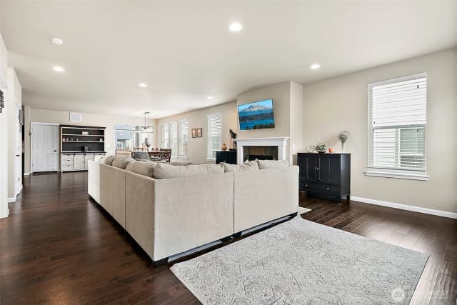 Property photo for 18721 138th Street Ct E, Bonney Lake photo 3