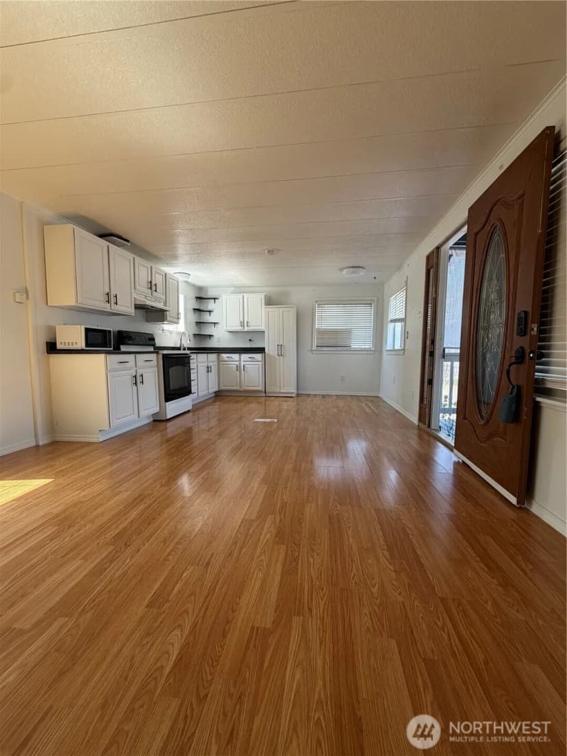 Property photo for 415 Lakeview #f6, Lynnwood photo 5