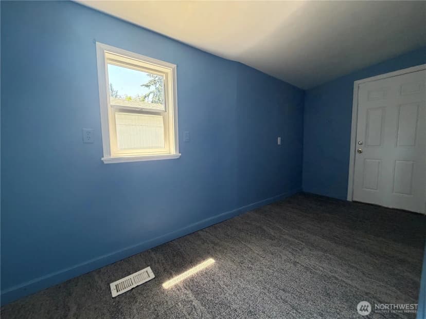 Property photo for 415 Lakeview #f6, Lynnwood photo 11