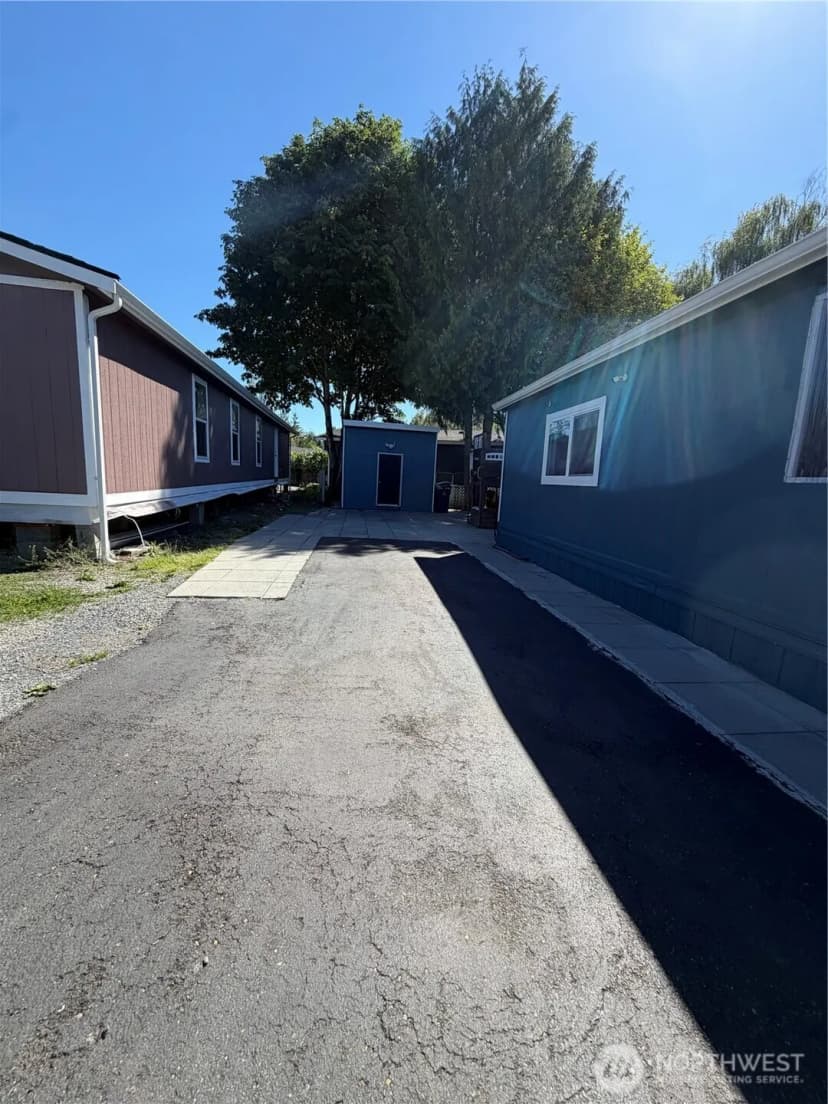 Property photo for 415 Lakeview #f6, Lynnwood photo 3