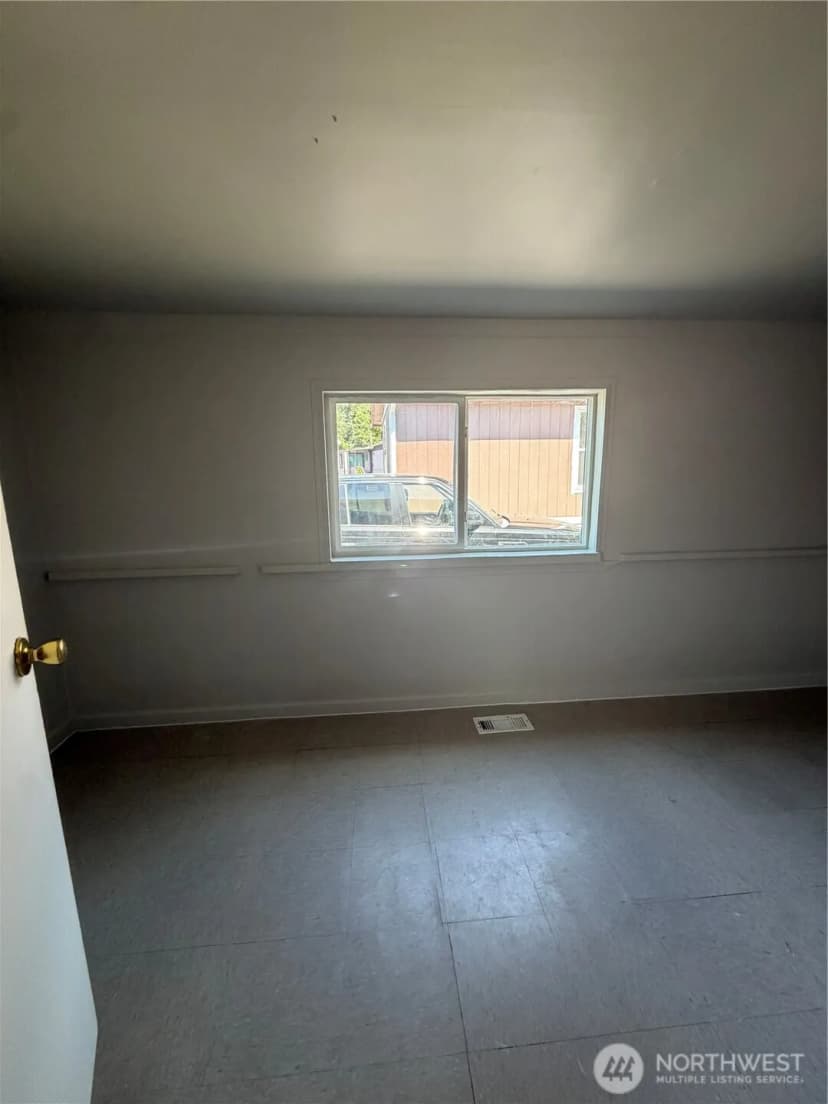 Property photo for 415 Lakeview #f6, Lynnwood photo 9