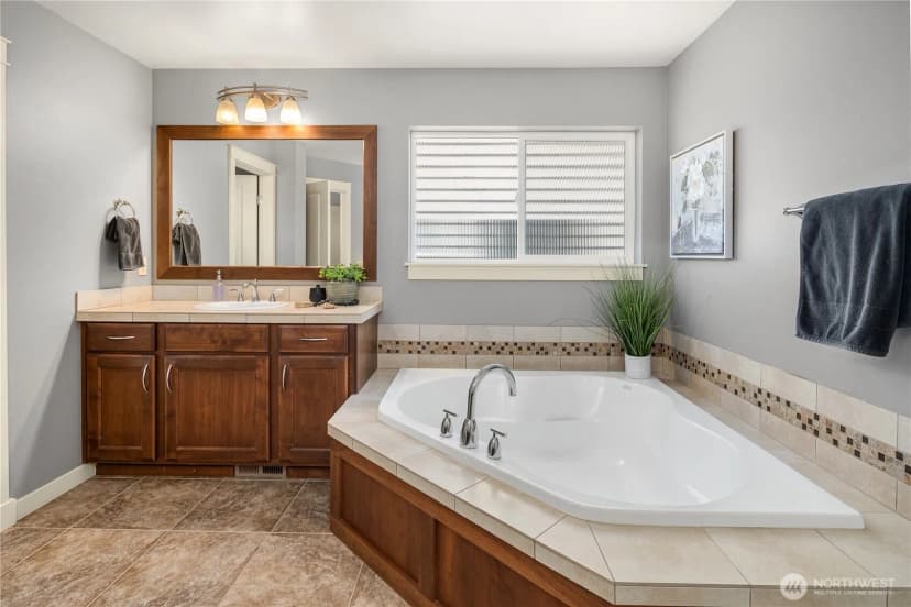 Property photo for 24816 Se 17th Place, Sammamish photo 22