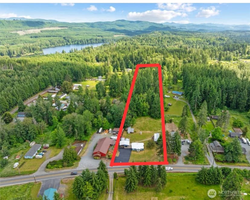 Property photo for 14722 Kapowsin Highway E, Graham photo 28