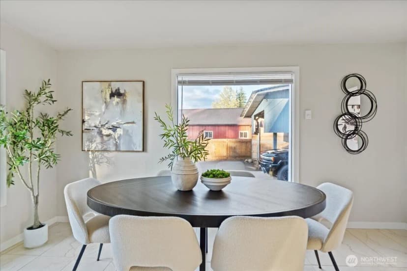 Property photo for 14722 Kapowsin Highway E, Graham photo 13