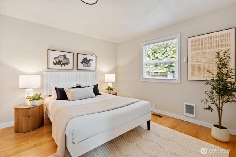 Property photo for 14722 Kapowsin Highway E, Graham photo 16