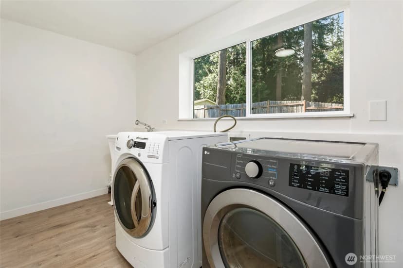 Property photo for 6046 Ne 204th Street, Kenmore photo 16