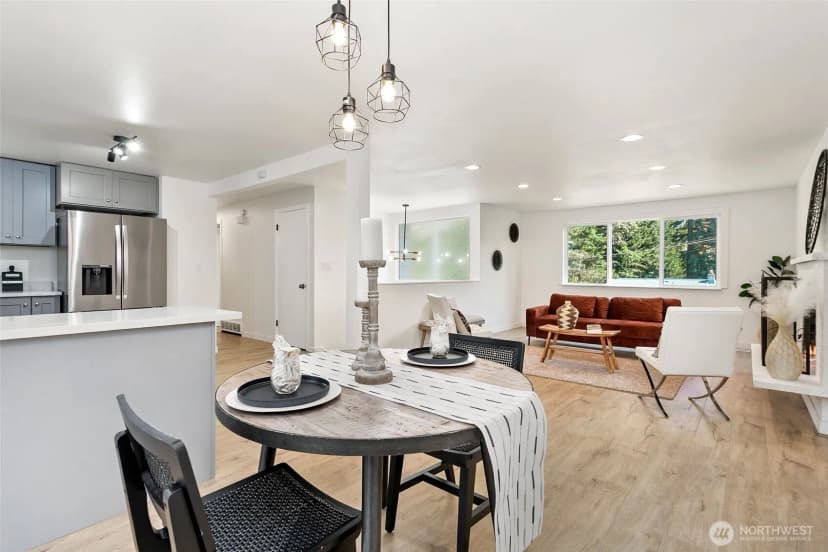 Property photo for 6046 Ne 204th Street, Kenmore photo 5