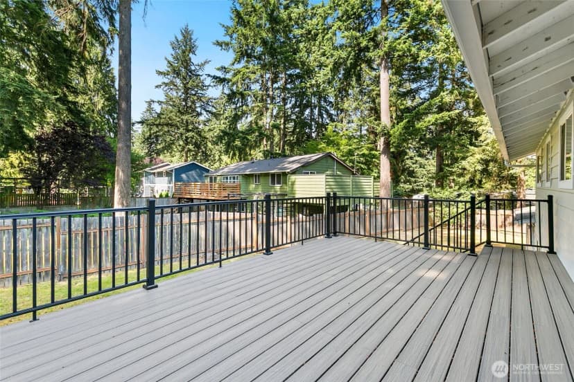 Property photo for 6046 Ne 204th Street, Kenmore photo 21