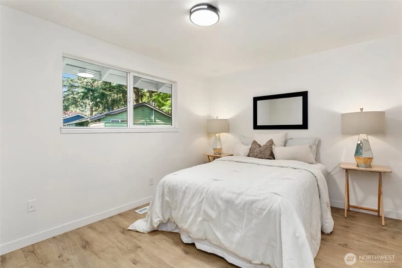Property photo for 6046 Ne 204th Street, Kenmore photo 10