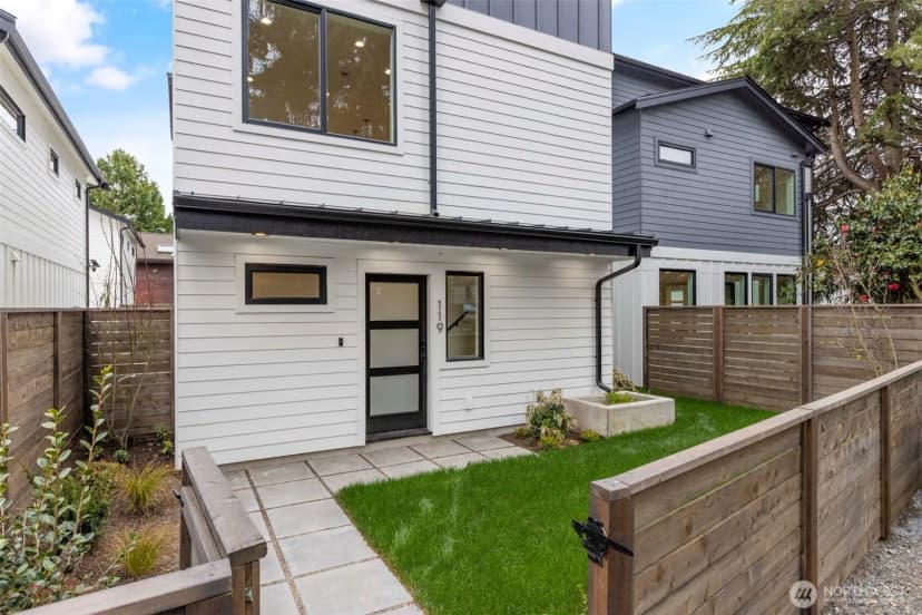 Property photo for 119 Nw 112th Street, Seattle photo 2
