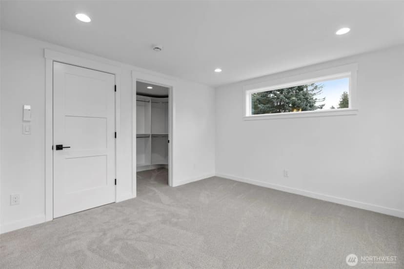 Property photo for 119 Nw 112th Street, Seattle photo 14