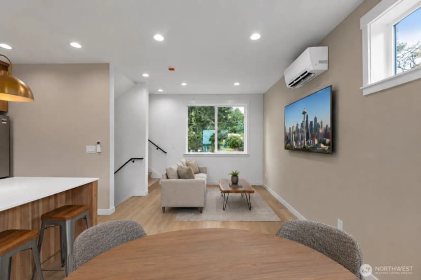 Property photo for 119 Nw 112th Street, Seattle photo 6