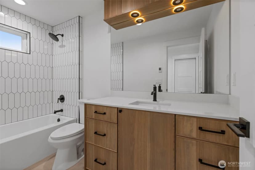 Property photo for 119 Nw 112th Street, Seattle photo 23