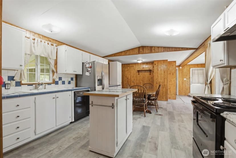 Property photo for 8516 Pepperidge Lane Se, Yelm photo 10