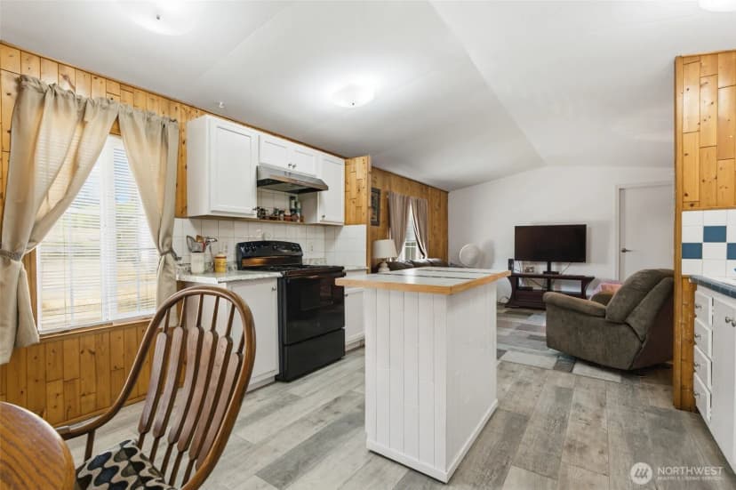Property photo for 8516 Pepperidge Lane Se, Yelm photo 8