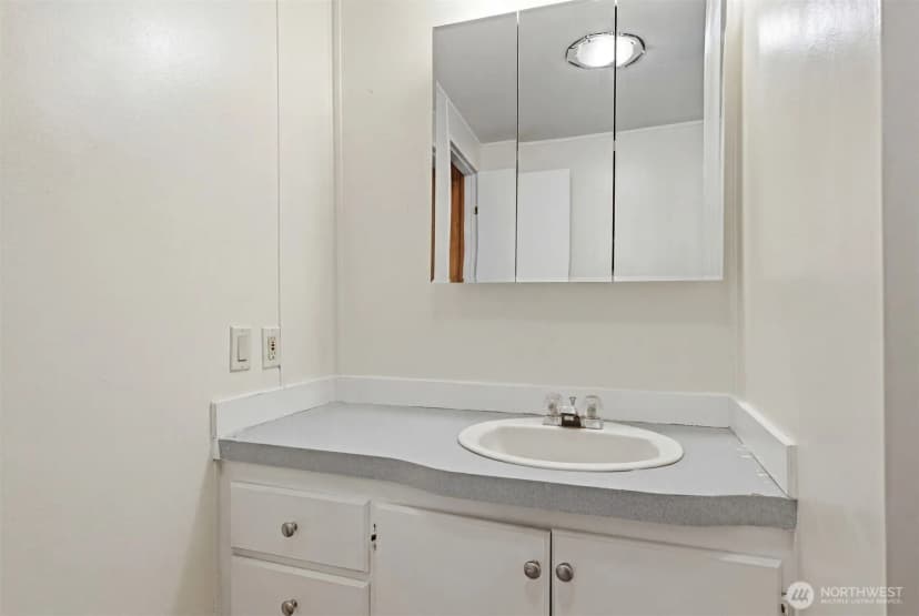 Property photo for 8516 Pepperidge Lane Se, Yelm photo 18