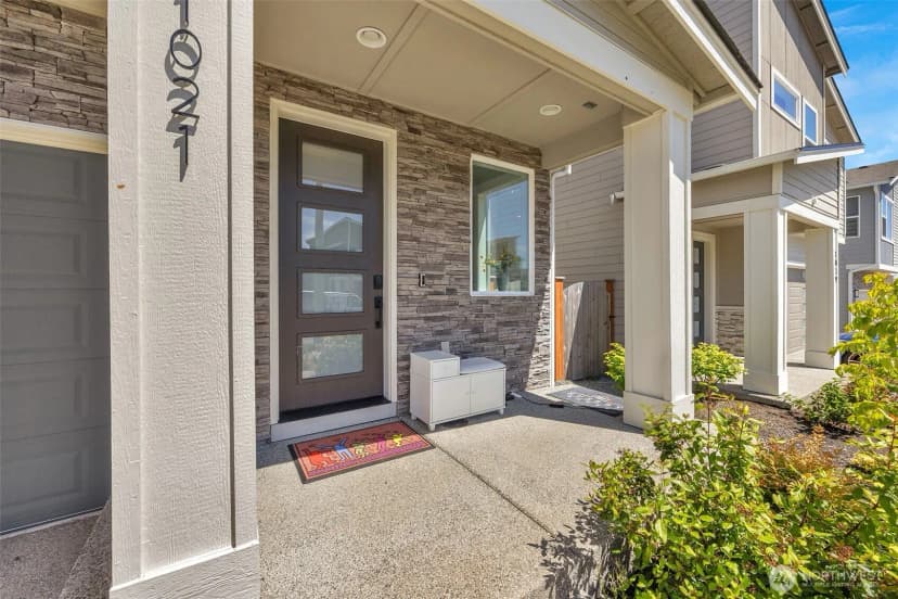 Property photo for 1021 169th Place Sw, Lynnwood photo 2